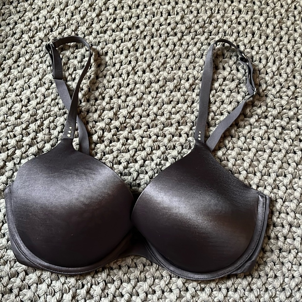 Victoria’s Secret 34D Demi Uplift